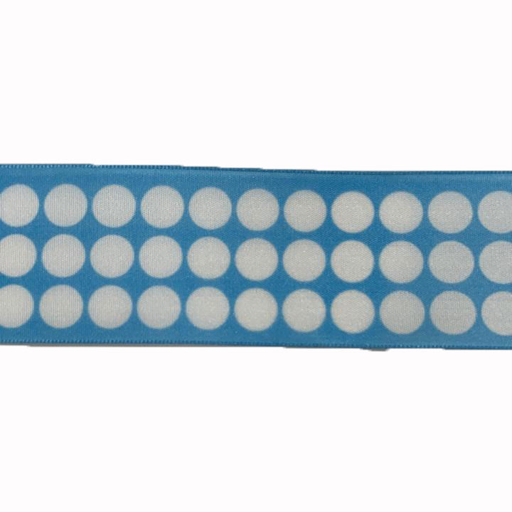 123810