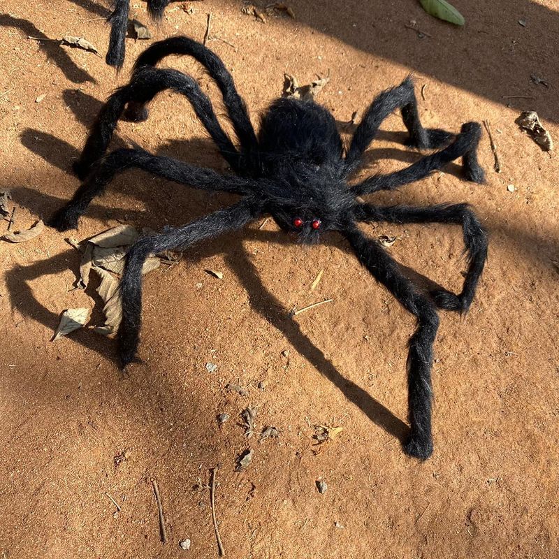 halloween-decoracao-de-halloween-aranha-peluda-gigante-75cm-preta-halloween--p-1690823065741
