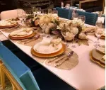 Sousplat-de-natal-em-formato-de-folha-e-puro-luxo.-Fonte-Decoratto